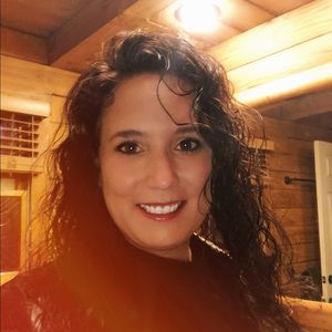 Meet your Posher, Toni